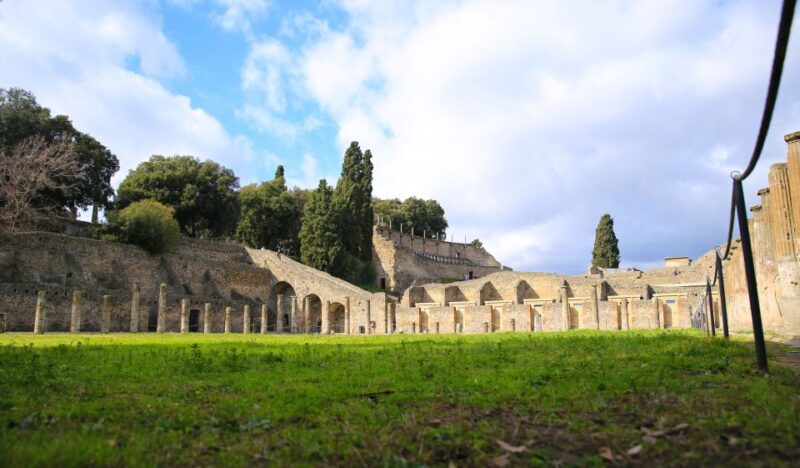 Pompeii: Skip-the-Line Private Tour for Kids and Families - Key Highlights