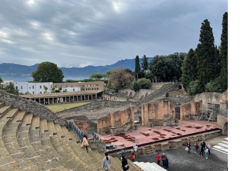 Pompeii: Skip-The-Line Private Tour With Archaeologist Guide - Guide Expertise