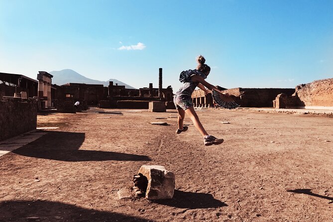 Pompeii Small Group With an Archaeologist and Skip the Line - Not Included