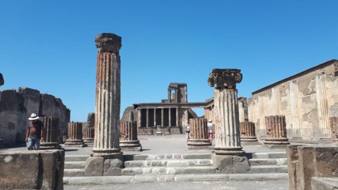Pompeii Sunset Tour for Small Group - Tour Language Options