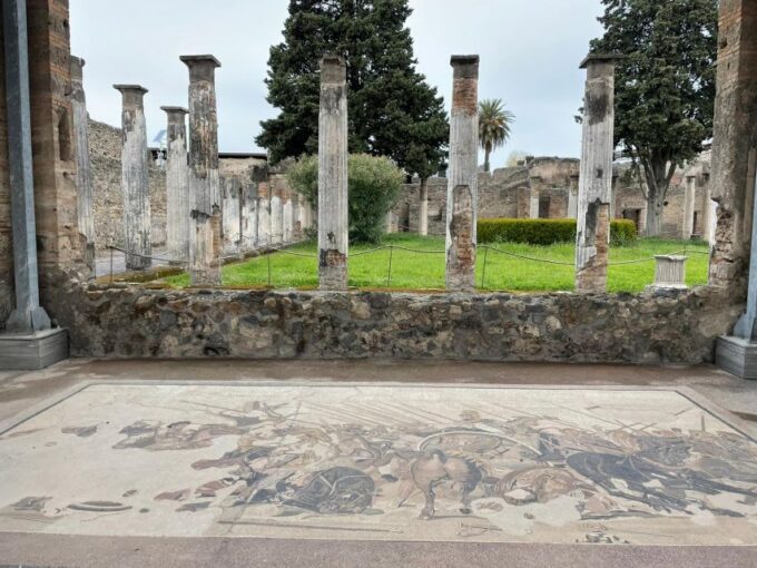 Pompeii Unveiled: A Private Odyssey Through Ancient Splendor - Exclusive Access