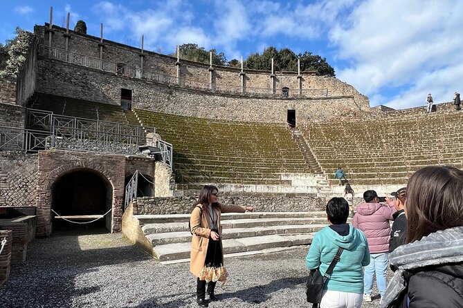Pompeii Vesuvius Day Tour From Naples With Italian Lunch and Wine - Inclusions and What to Expect
