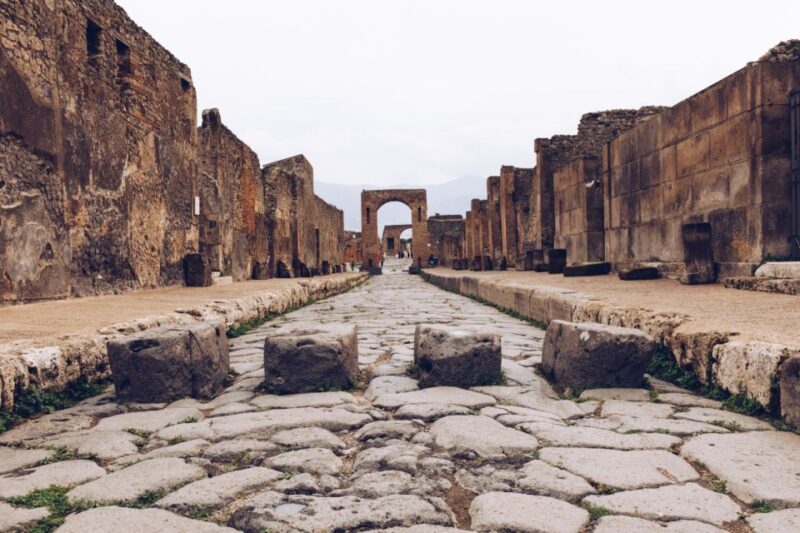 Pompeii & Virtual Museum Private 2-in-1 Kids Tour - Tour Experience
