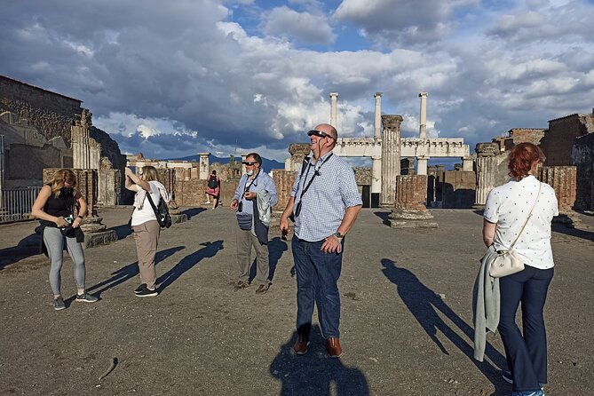 Pompeii: Walking Tour With 3D Glasses and With Entrance Ticket - Additional Information