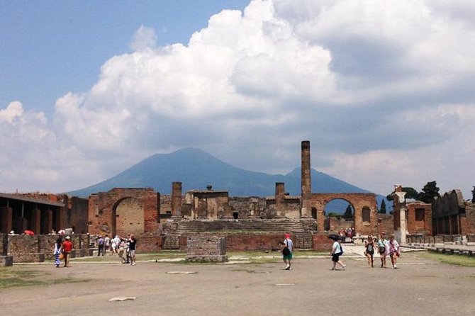 Pompeii Walking Tour With a Licensed Guide - Highlights of Pompeii