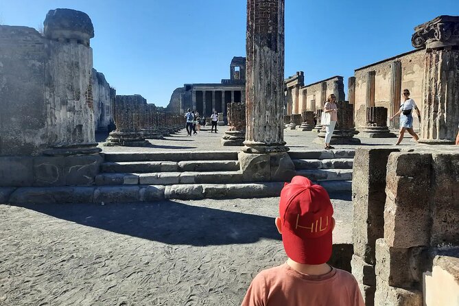Pompeii Walking Tour With an Archaeologist - Guided Exploration