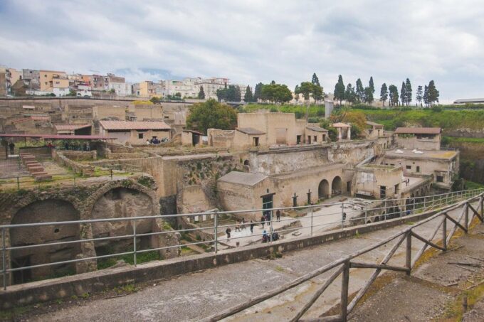 Pompeii & Wine: Private Tour of Pompeii With Wine Tasting - Guided Tour of Pompeii