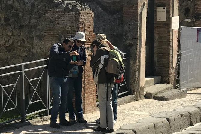 Pompeii With an Archaeologist, the Original!!! - Product Code