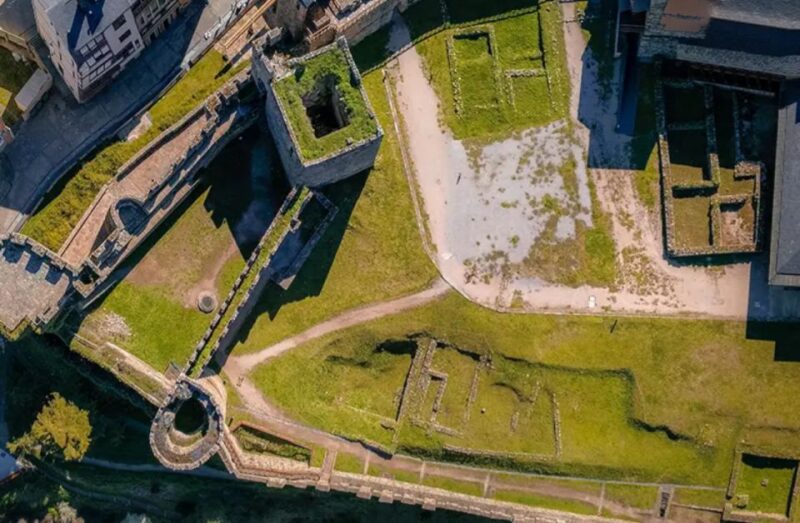 Ponferrada: Castle of the Templars Entry and Guided Tour - Highlights of the Experience