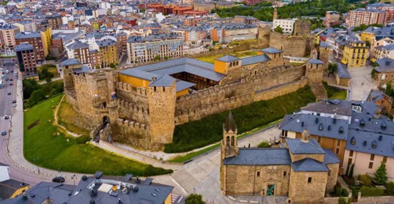 Ponferrada: Castle of the Templars Entry and Guided Tour - Pricing and Cancellation Policy