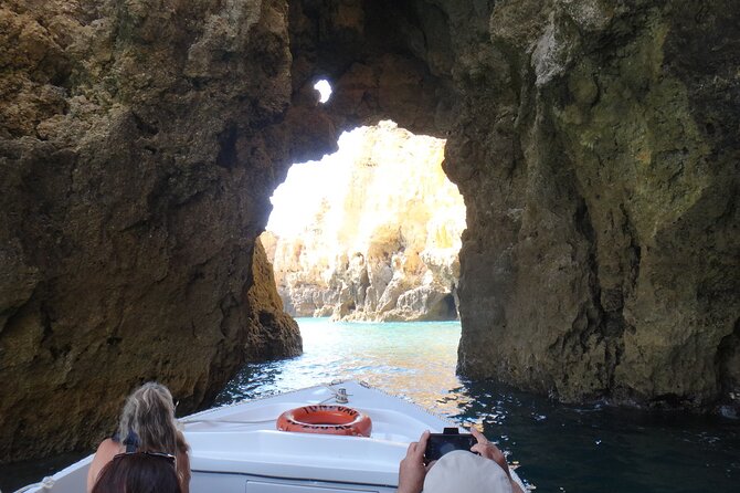 Ponta Da Piedade Coastal Cruise and Caves - 2h - Inclusions
