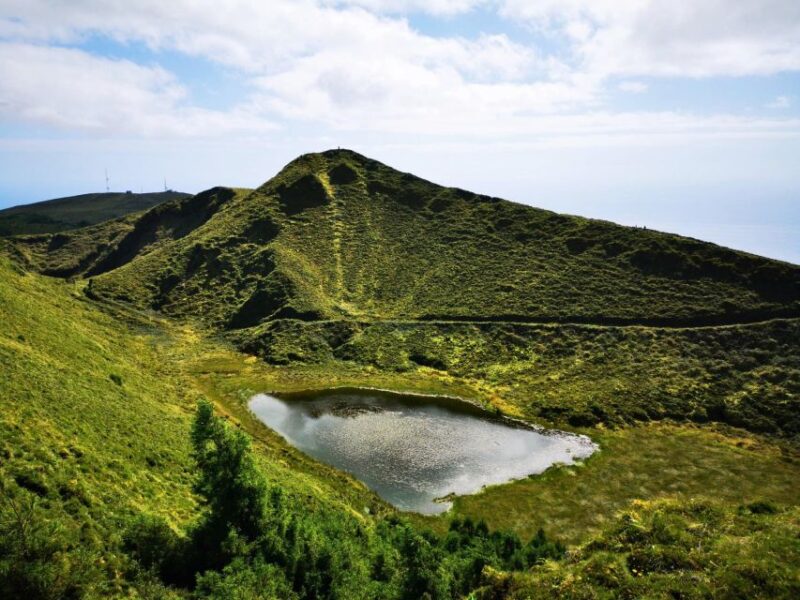 Ponta Delgada: 2-Hour Guided Walk Along the Serra Devassa - Meeting Point and Pickup