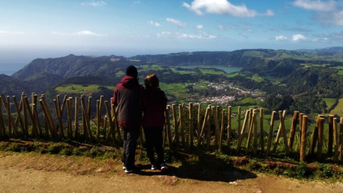 Ponta Delgada: Hidden Gems of São Miguel Full-Day Van Tour - Savoring Local Cuisine and Drinks