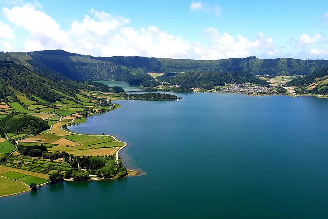 Ponta Delgada: Shore Excursion, Sete Cidades, Blue & Green Lake - Breathtaking Scenery
