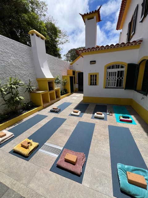 Ponta Delgada: Yoga & Brunch - Yoga Class