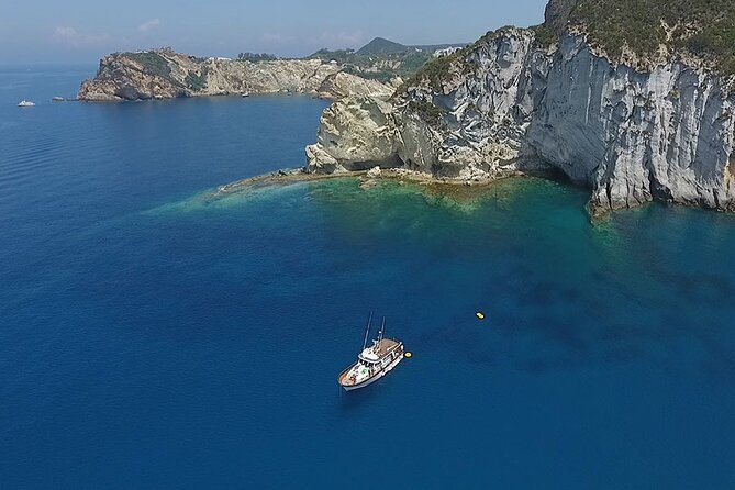 Pontine Islands Cruise Aboard Gommone Capelli 900 - About the Operator