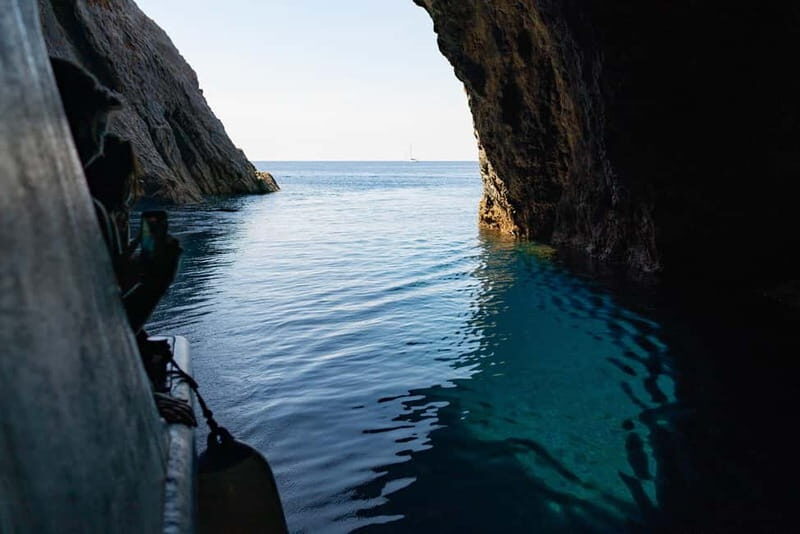 Ponza: Palmarola & Ponza Island Cruise With Swimming & Lunch - Weather Considerations for Your Tour