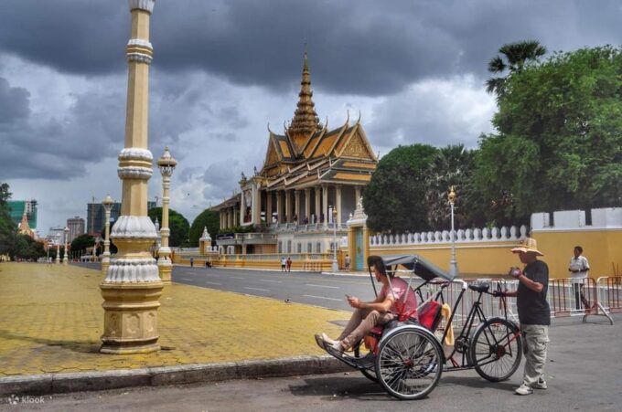 Popular Place in Cambodia 5 Days by Private Tour Plus Hotel - Departure From Siem Reap
