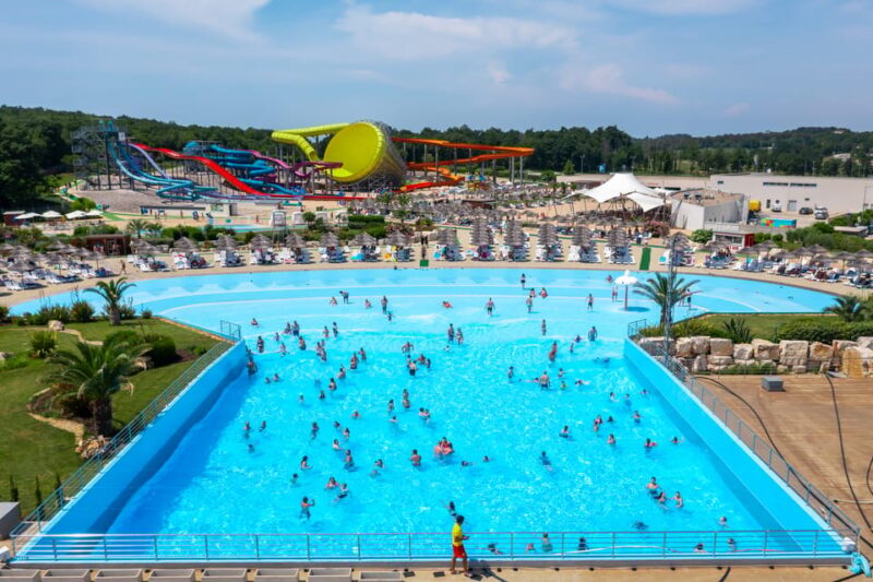 Poreč: Aquapark Aquacolors Full-Day Entry Ticket - Relaxation and Leisure Facilities