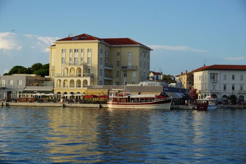 Poreč: Dolphin Spotting Cruise With Included Drinks - Customer Ratings
