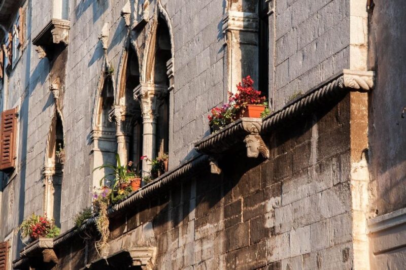 Porec: Private Old Town Walking Tour - Availability and Pricing