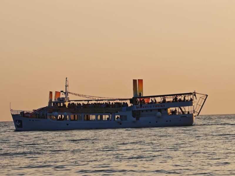Poreč: Sunset Cruise With Dinner and Cocktail - Good To Know