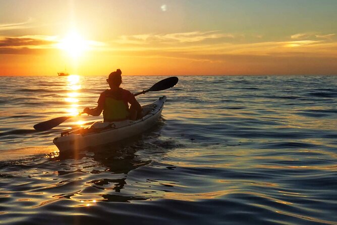 Poreč Sunset Sea Kayaking Tour - Meeting and Pickup Arrangements