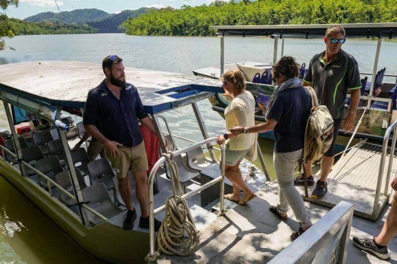Port Douglas: Best of Daintree Rainforest Day Tour - Lunch at Heritage Lodge