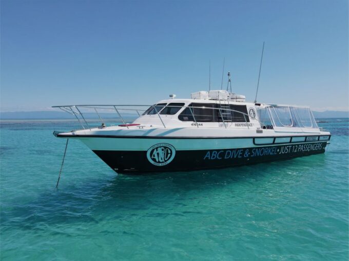 Port Douglas: Outer Reef Full-Day Snorkeling Tour - Snorkel in Small Groups