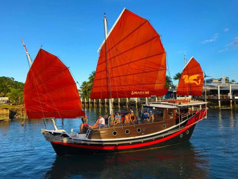 Port Douglas: Shaolin Seafood Lunch Sail, with Fresh Prawns - Food and Beverage: A Highlight