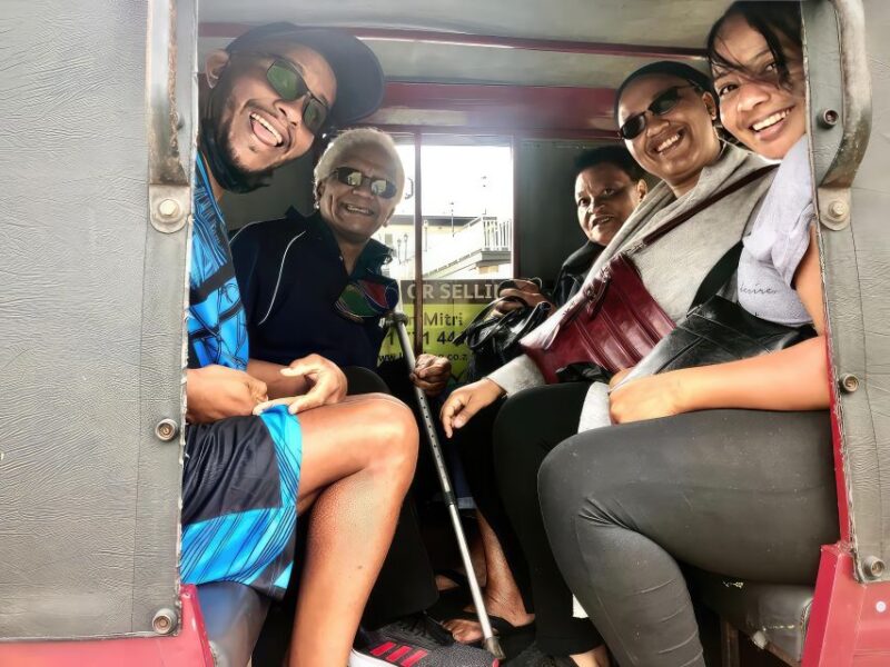 Port Elizabeth Tuk-Tuk Tour, Experience the Natural Beauty. - Key Points