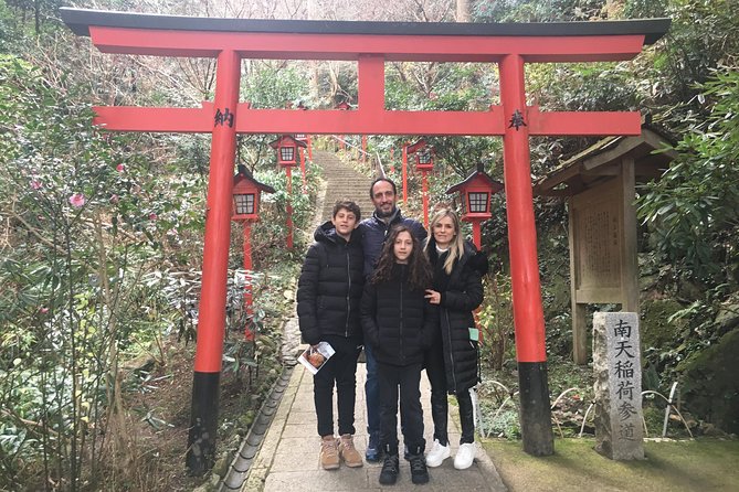 Port Pick-Up: Hakata Private Tour Licensed Guide & Vehicle - Meeting and Pickup