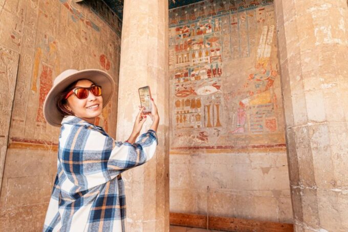 Port Safaga: Private Tour to Luxor Attractions & Highlights - Expert Egyptologist Guide