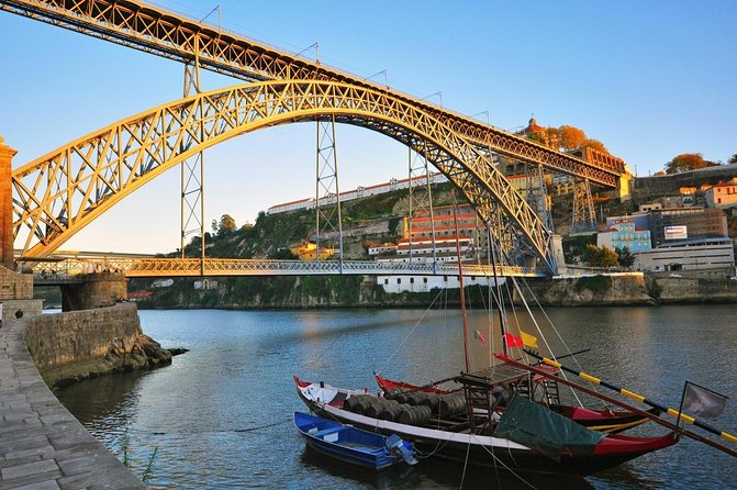 Port Wine Lodges Tour Including 7 Portwine Tastings (English) - Just The Basics
