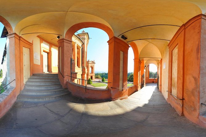 Porticoes of Bologna and Basilica San Luca Guided Tour - Meeting and End Points