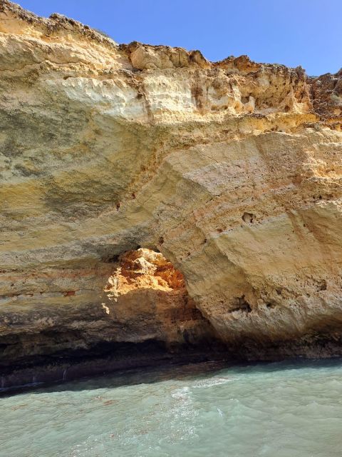 Portimão: Benagil Cave and Marinha Boat Trip - Onboard Amenities