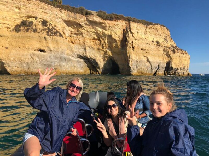 Portimão: Guided Coastal Caves Tour by Boat - Meeting Point and Accessibility