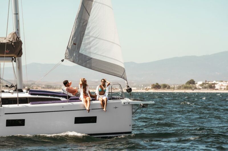 Portimao: Half-Day Sailing Yacht Cruise to the Benagil Caves - Key Points