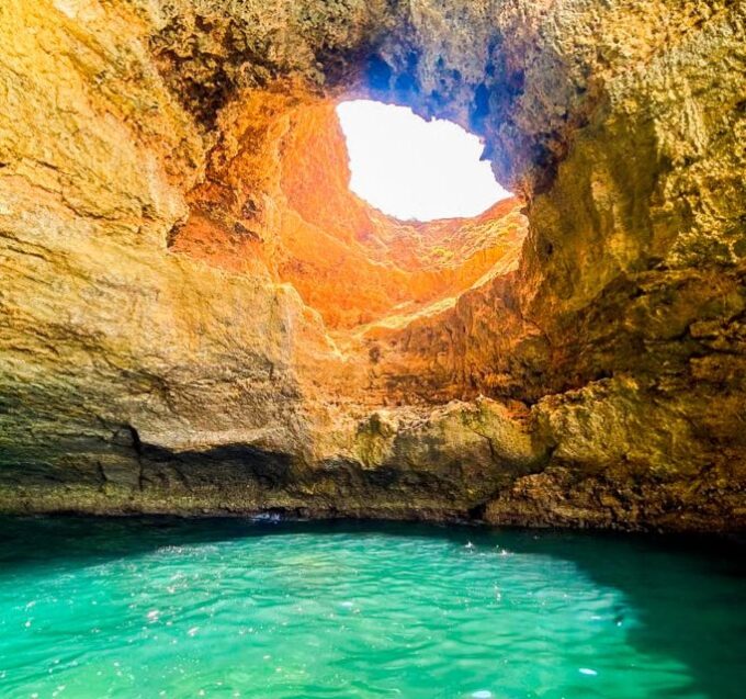 Portimão: Paradise Cave Boat Trip - Accessibility and Restrictions