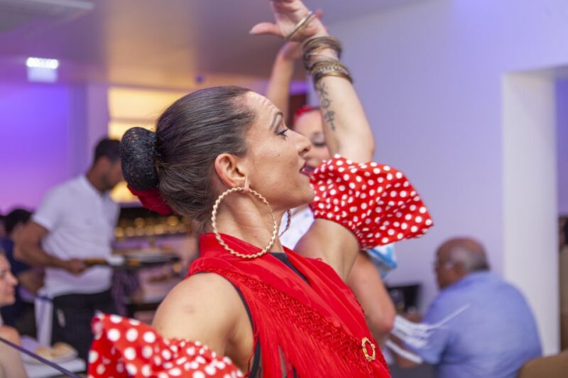 Portimão: Spanish Nights Sevillian Dance & Tapas Tasting - Experience Highlights