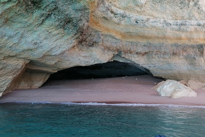 Portimão to Benagil: Adrenaline Wave 90 Minutes Cave Tour - Whats Included