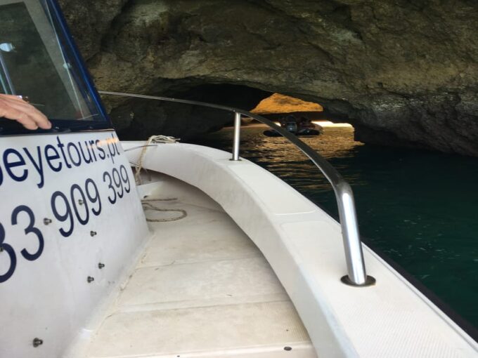 Portimao: Tour to the Benagil Cave. - Meeting Point and Availability