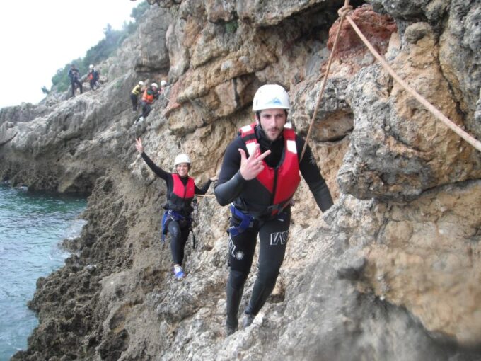 Portinho Da Arrábida: Coasteering Boat Tour - Explore Arrábida Natural Park