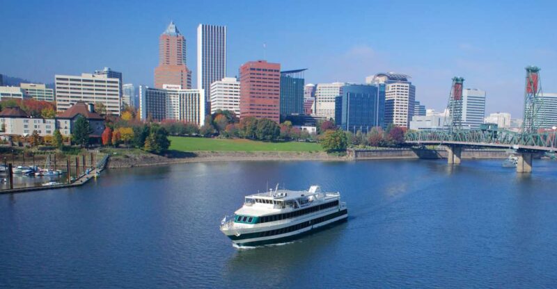 Portland: 2-hour Lunch Cruise on the Willamette River - Meal Details