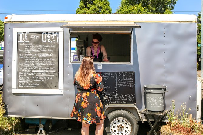 Portland Food Carts, Pods & Patios Tour - Duration and Group Size