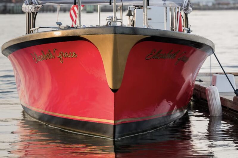 Portland: Maine Lighthouses Sightseeing Cruise With Drinks - Onboard Amenities