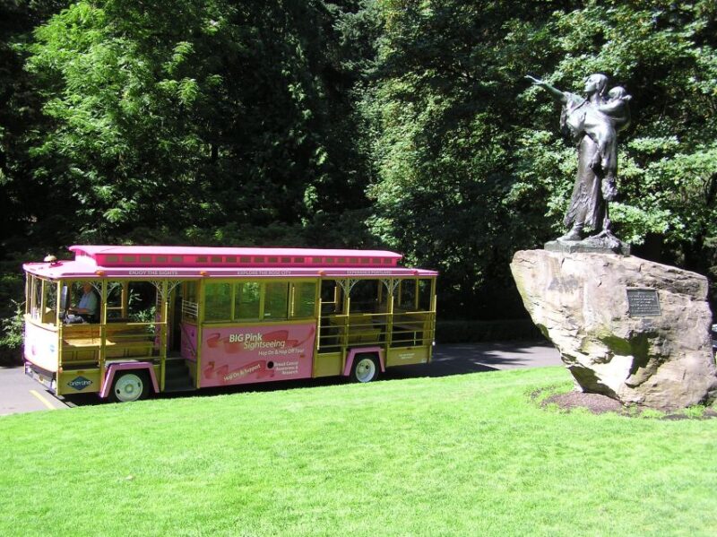 Portland, Oregon: Pink Trolley Hop-On Hop-Off Tour - Explore Downtown Portland