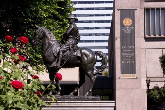 Portland, Oregon: Pink Trolley Hop-On Hop-Off Tour - Frequently Asked Questions