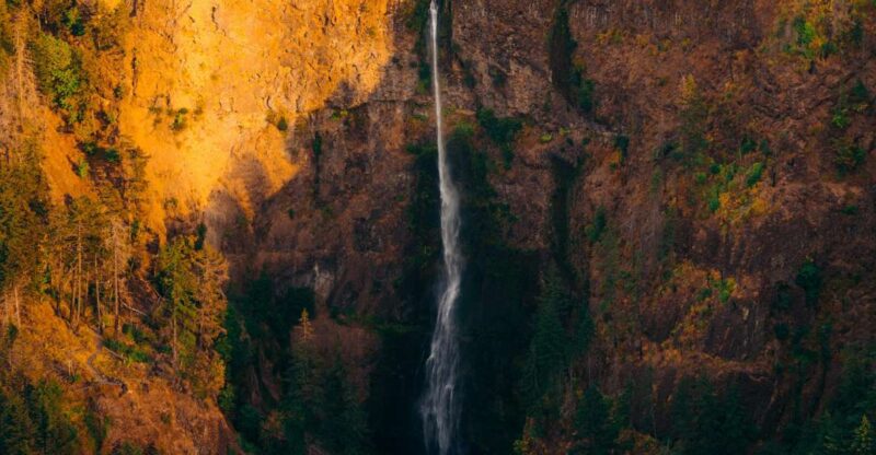 Portland: Private Columbia Gorge Waterfalls Scenic Air Tour - Experience Highlights