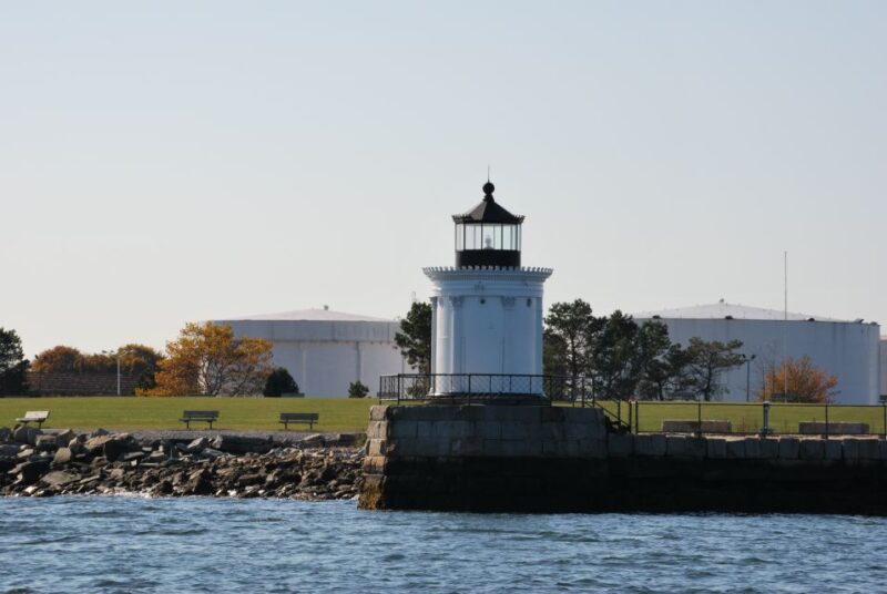 Portland: Sightseeing Cruise to Portland Head Light - Guided Tour Features